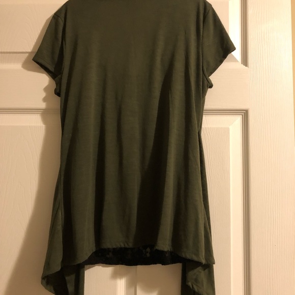 Blouse - Picture 2 of 3